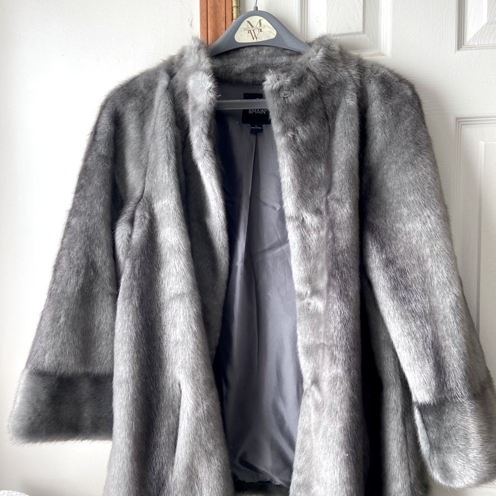 Fur short jacket